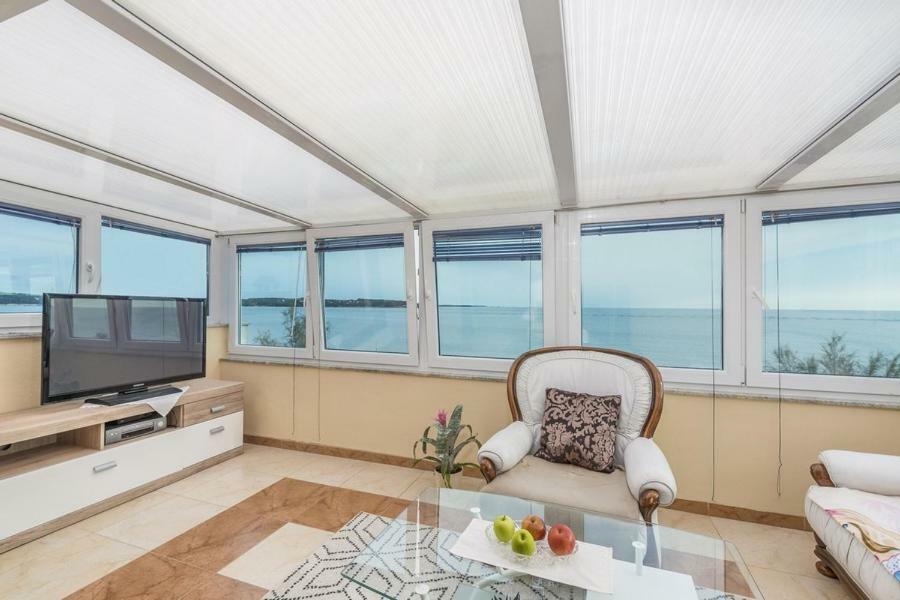 Novigrad Istria Apartment Lion מראה חיצוני תמונה